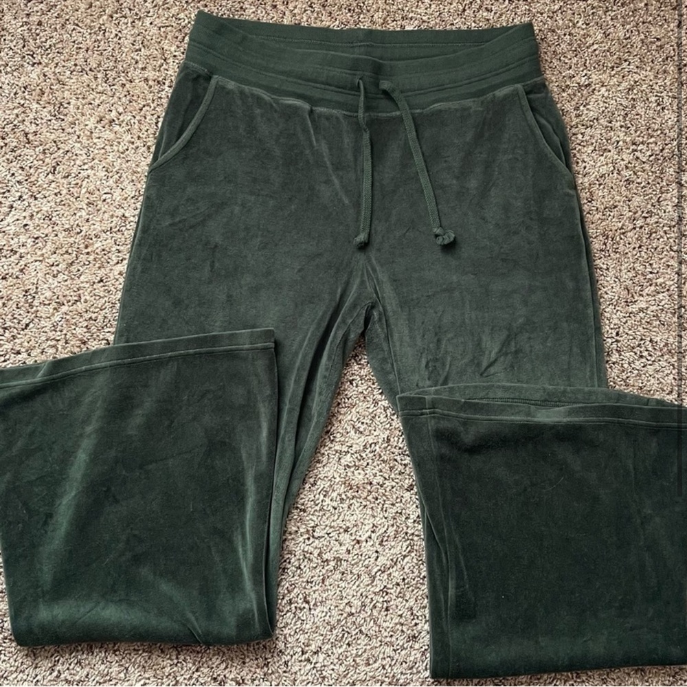 Aerie Velvet Green wide leg sweatpants